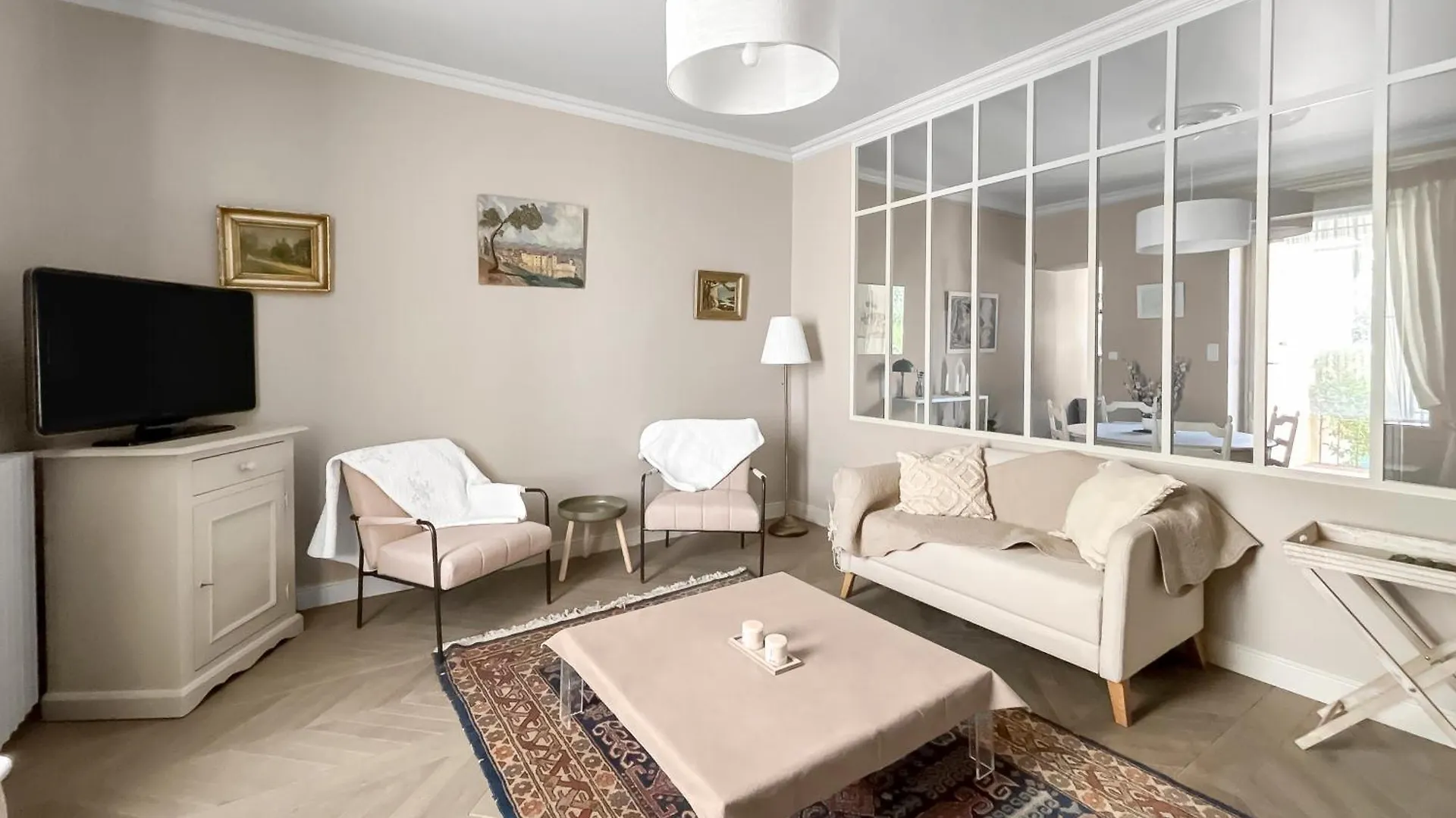Le Charme Provencal Au Coeur D'Orange Villa Orange  Holiday home Orange (Vaucluse)