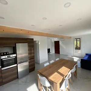 Villa, 4 Chambres, Jardin, Barbecue Hébergement de vacances
